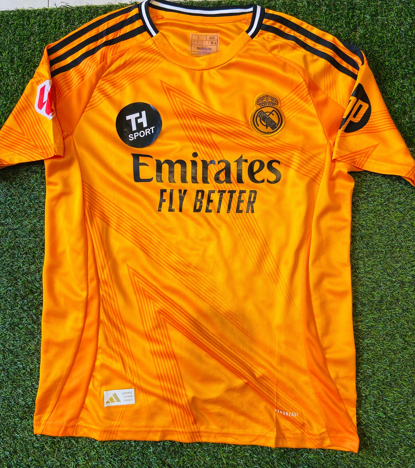 Uniforme Real Madrid 3ra Equipación 24/25
