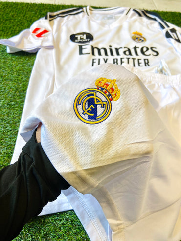 Uniforme Real Madrid Local 24/25