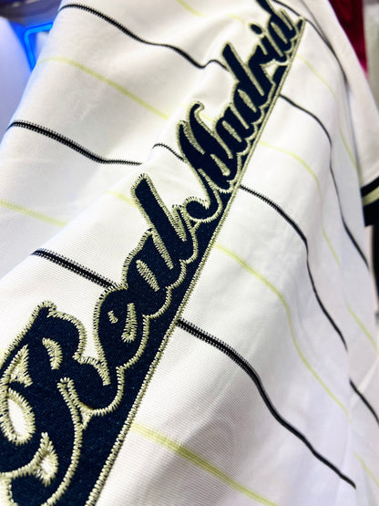 Camiseta Real Madrid Estilo Beisbolera 2025